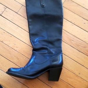 Black fry jackie button boots size 8